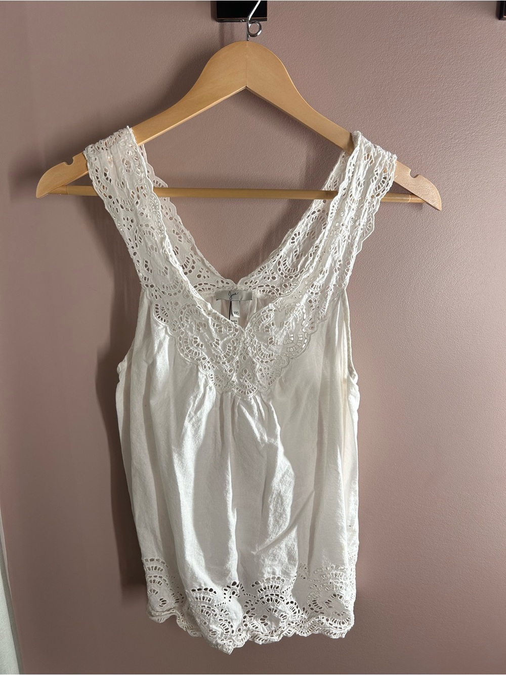 Joie White Crochet Trim Sleeveless Tank-XXS. Ivory